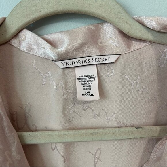 Victoria's Secret Pink Satin Button Front Romper Pajamas Women’s Size Large - Picture 4 of 7